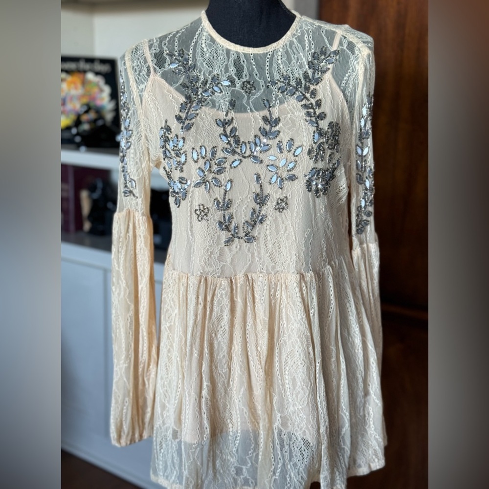 La Bellum by Hillary Scott Lace Embellished‎ Top Set